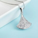 【送料無料 10日返品/3ヶ月修理保証】 プチプラ ネックレス レディース キュービックジルコニア 真鍮 ホワイト シルバー 人気 小豆 アズキチェーン カニカン 40+5cm 上品 おしゃれ モチーフ イチョウ パヴェ n16070407