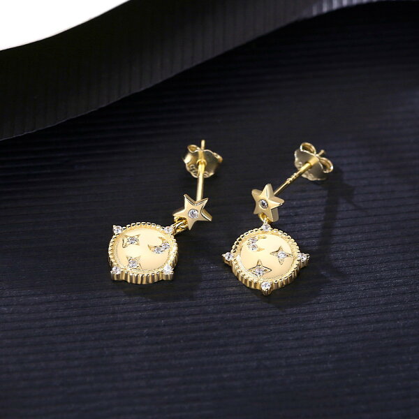 【送料無料 10日返品/3ヶ月修理保証】 プチプラ ピアス 両耳用 レディース キュービックジルコニア ホワイト シルバー925 イエローゴールド スタッド 揺れる ゆれる ぶら下がり 上品 エレガント おしゃれ きれいめ ce0581