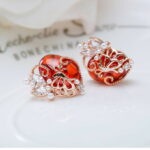 【送料無料 10日返品/3ヶ月修理保証】 プチプラ ピアス 両耳用 レディース キュービックジルコニア ブルー レッド 真鍮 ピンクゴールド 大人気 スタッド おしゃれ 可愛い かわいい きれいめ モチーフ 蝶 バタフライ e15100404