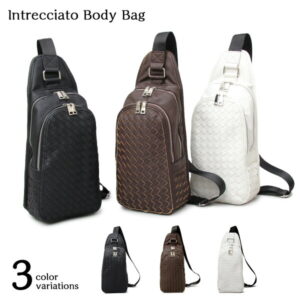 肩掛けバッグ ボディーバッグ 男女兼用 ユニセックスバッグ 長さ調節可能 普段使い お出かけバッグ 仕事用 トラベルバッグ 鞄 収納力抜群 大容量 無地 ポピュラー 定番 ファッションアイテム 黒 コゲチャ 白 ファイクレザー 秋冬 大人気